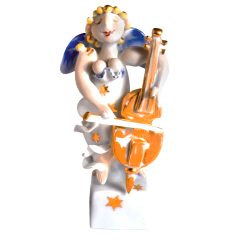 Angel with double bass, Coloured with gold, H 9,5 cm