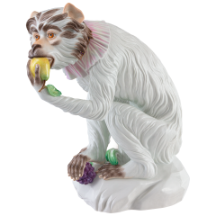 Monkey with Pear, Lim. 25, H 38 cm