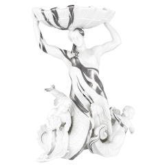 Nereide mit Schale, Platinmalerei, H 34 cm